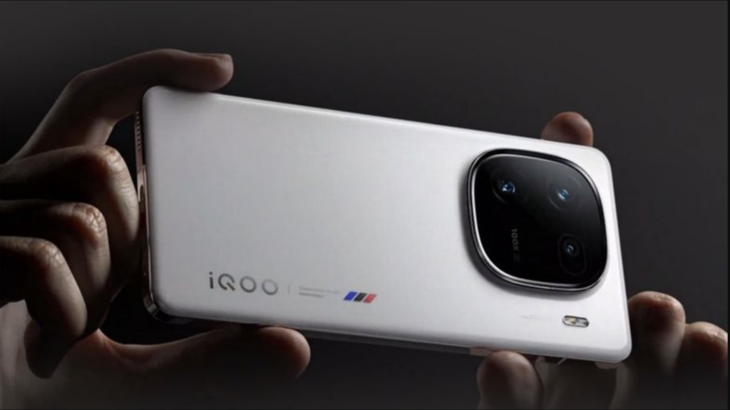 iQOO 13 Scores Higher Than Samsung Galaxy S25 Ultra In Benchmark Tests